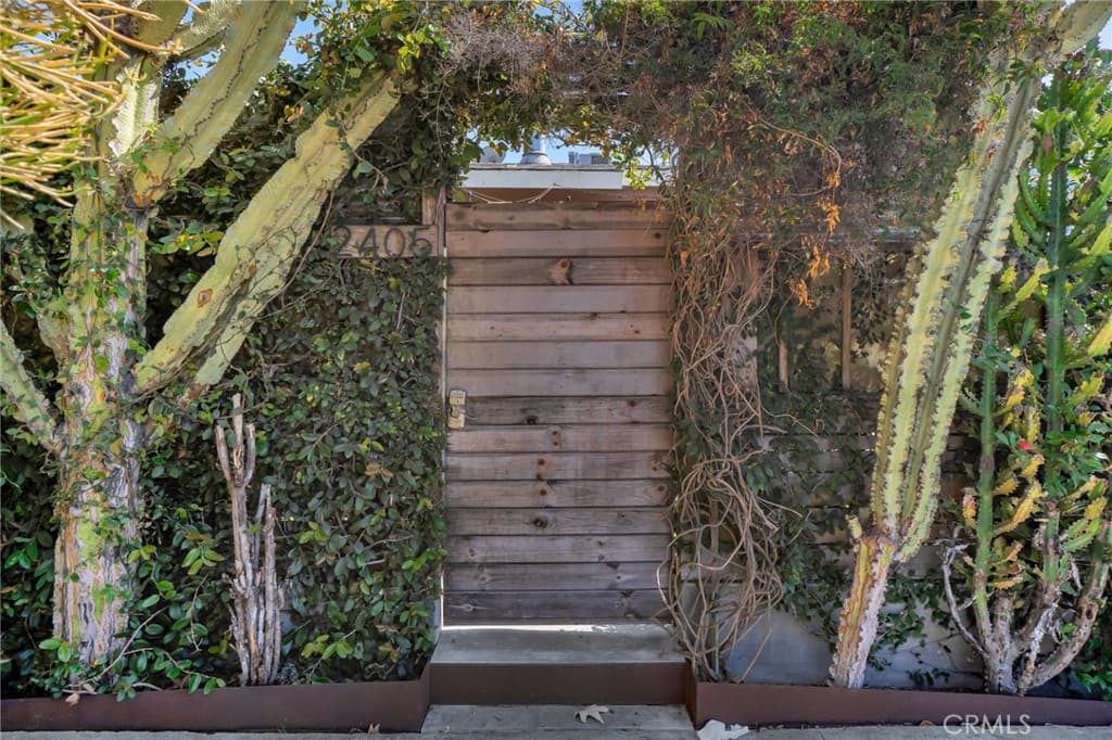 2405 Abbot Kinney
