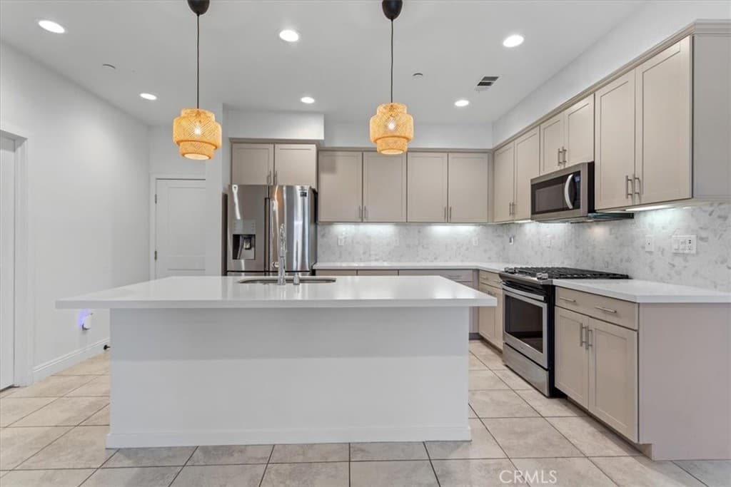 1821 Poppy Drive 5