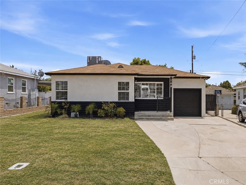 109 La Mesa
