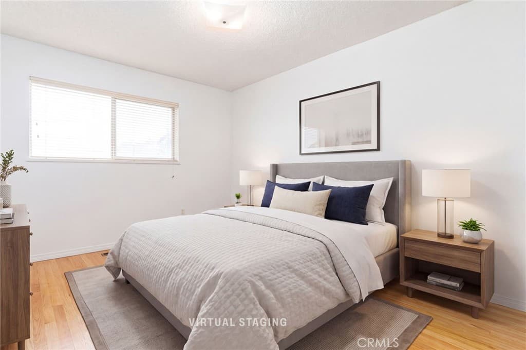 106 N Western 302