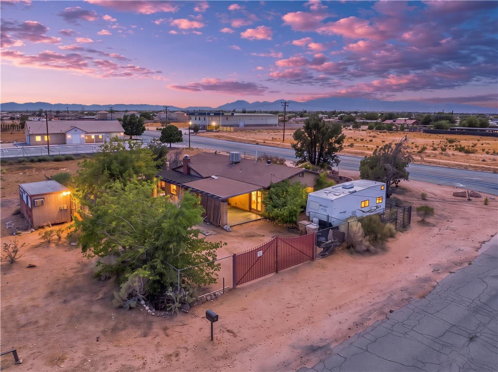 11273 Hesperia Road