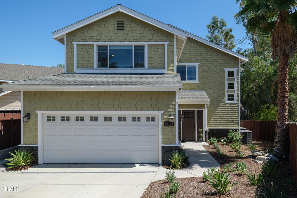 10128 Golden Oaks Avenue