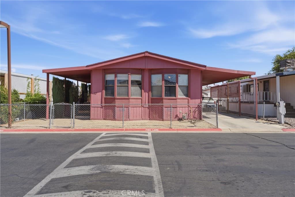 2545 E Avenue I 58