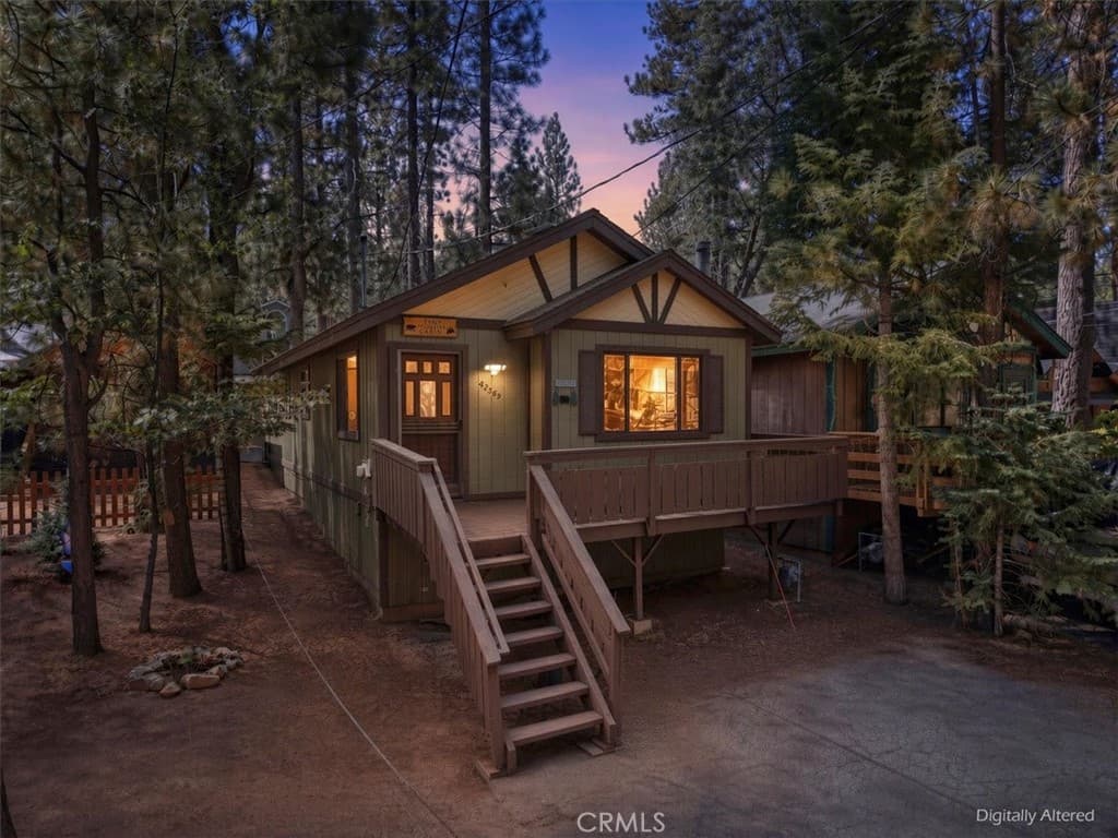 42587 Cedar