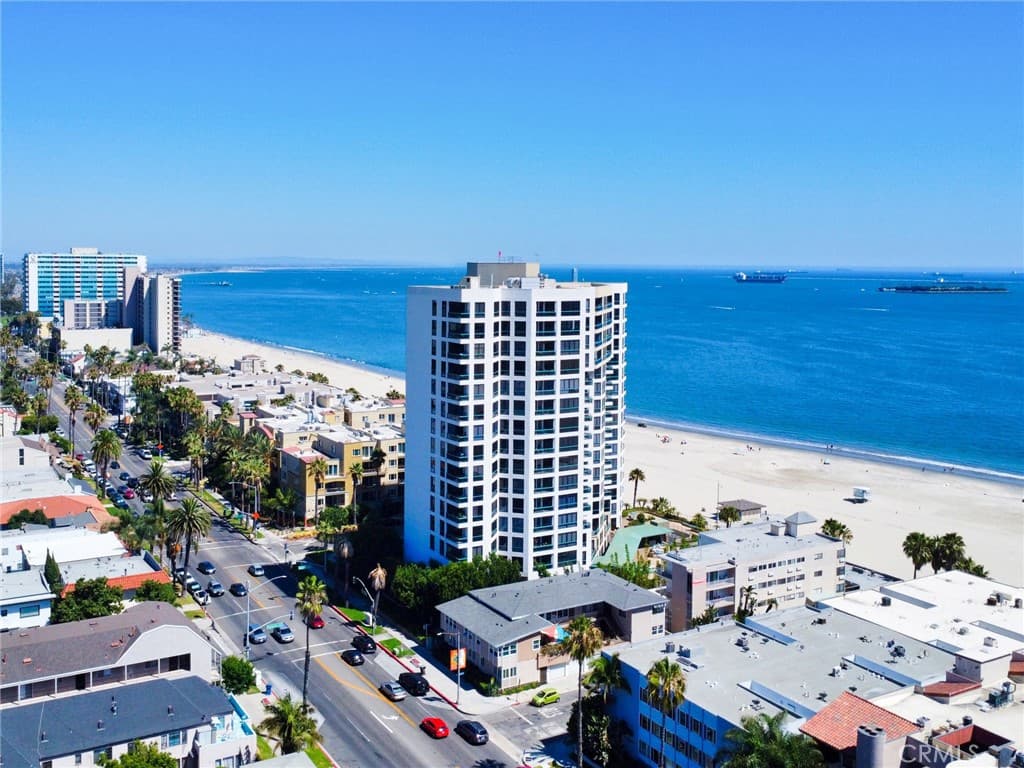 1310 E Ocean 1005