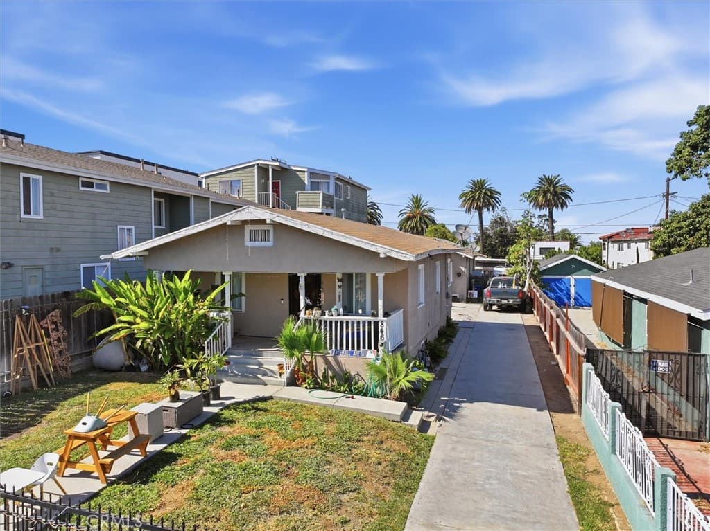 846 W Santa Cruz