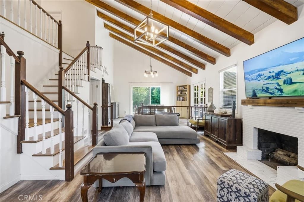 15808 Nordhoff