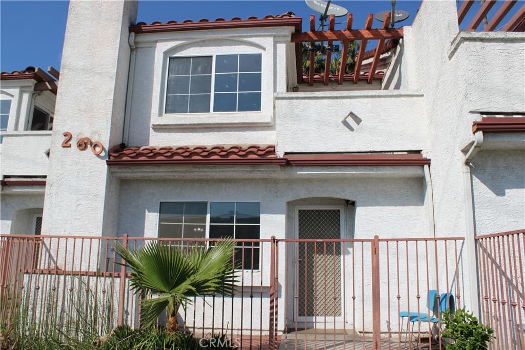 260 E Beverly Boulevard C