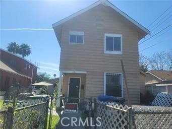 632 E 45th