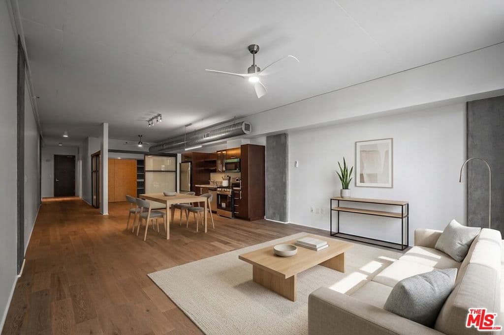 1111 S Grand Avenue 607