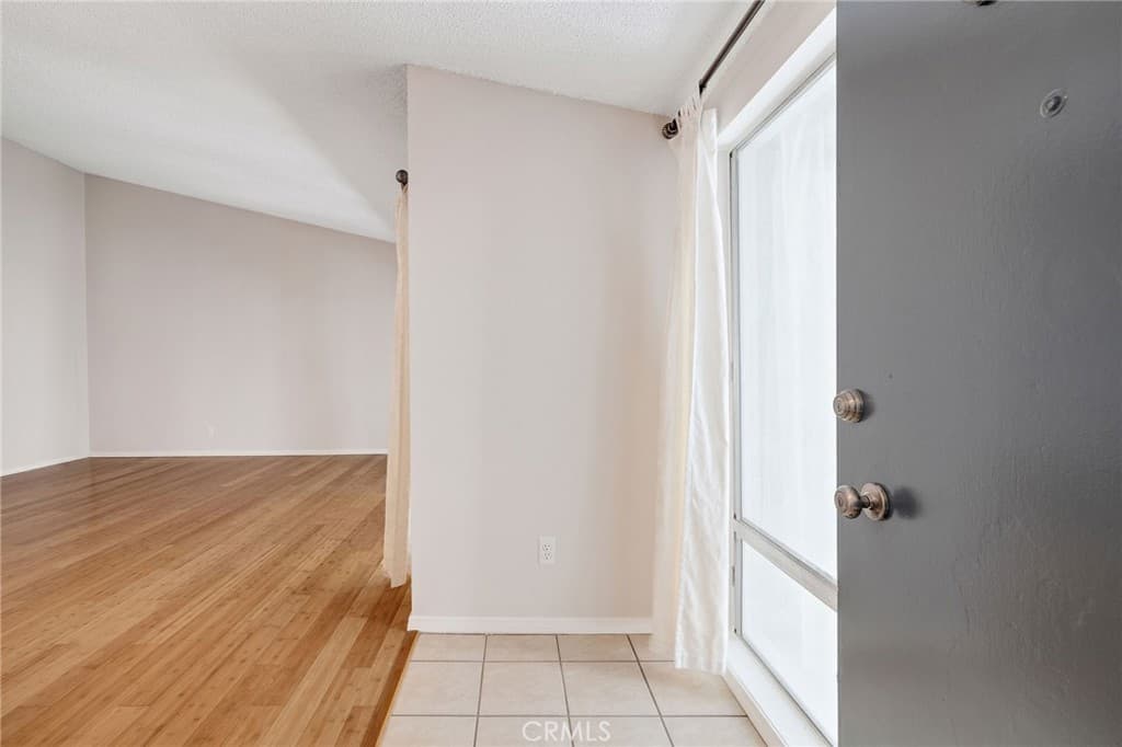902 Camino Real 204