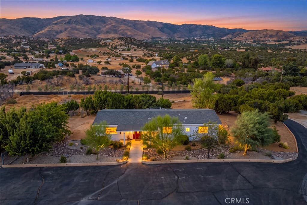 6076 Valley Sage Road