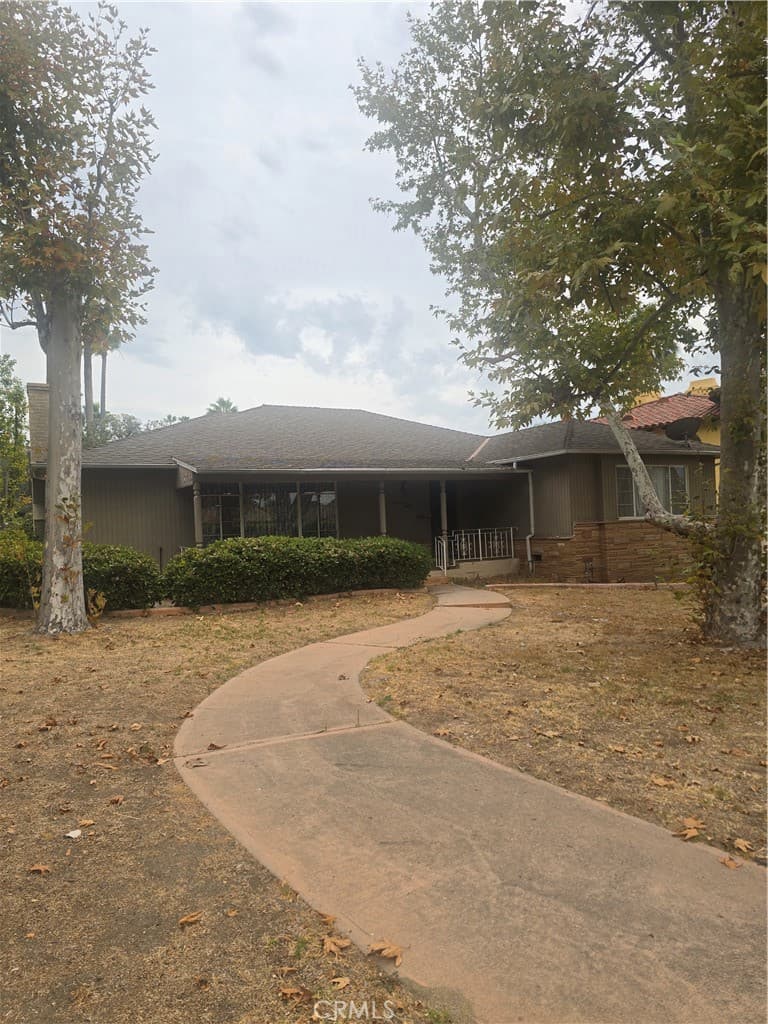 1760 Grandview