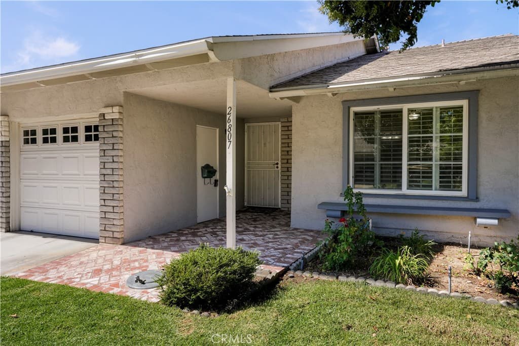 26807 Circle Of The Oaks
