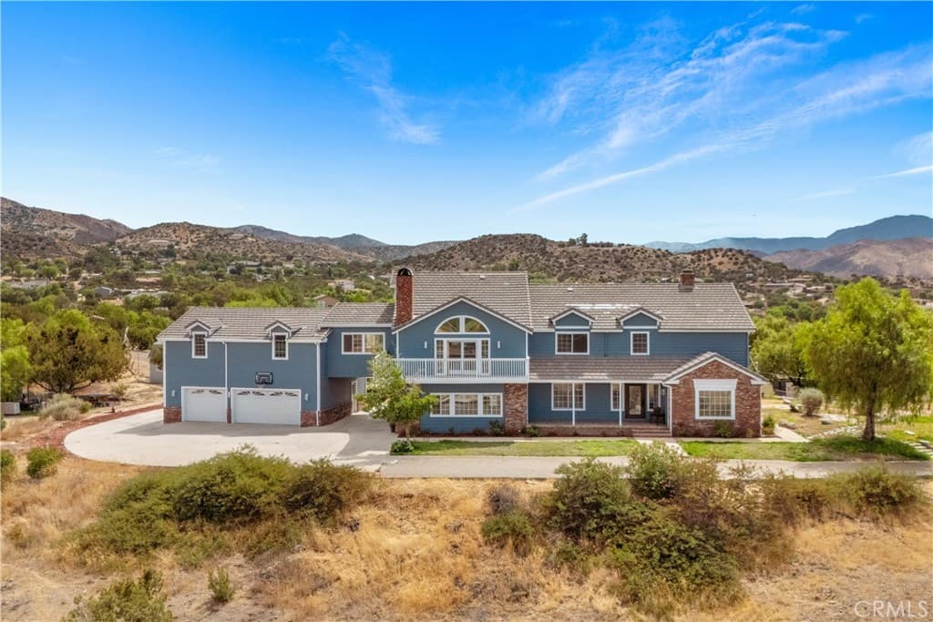 33247 Escondido Drive