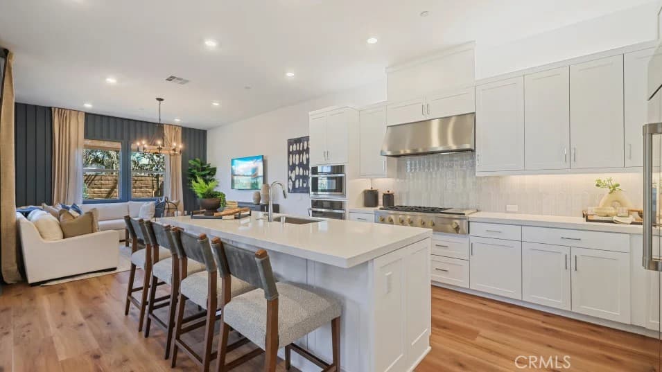 1525 Snowberry Place
