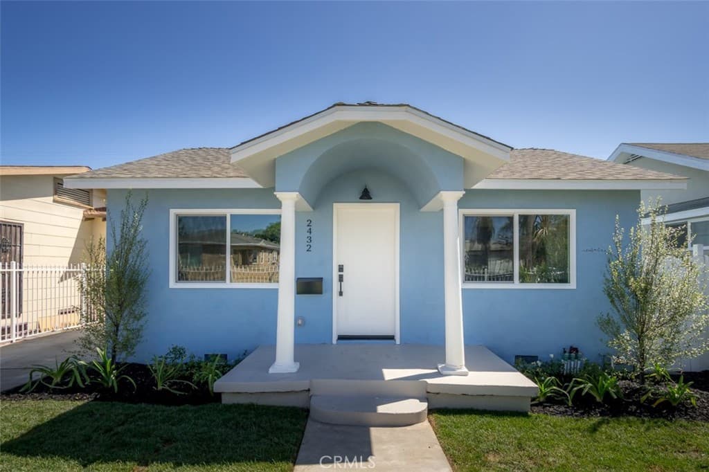 2432 Exposition Place