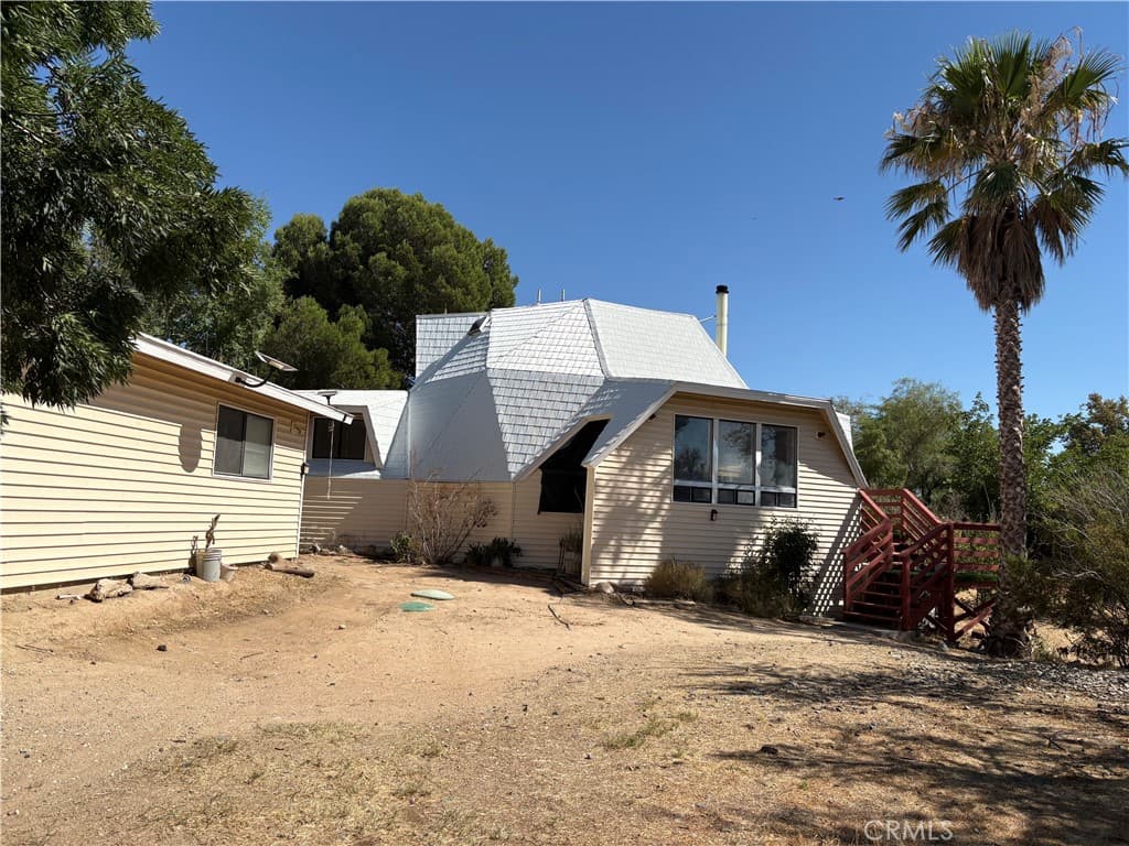 16810 Winona Street
