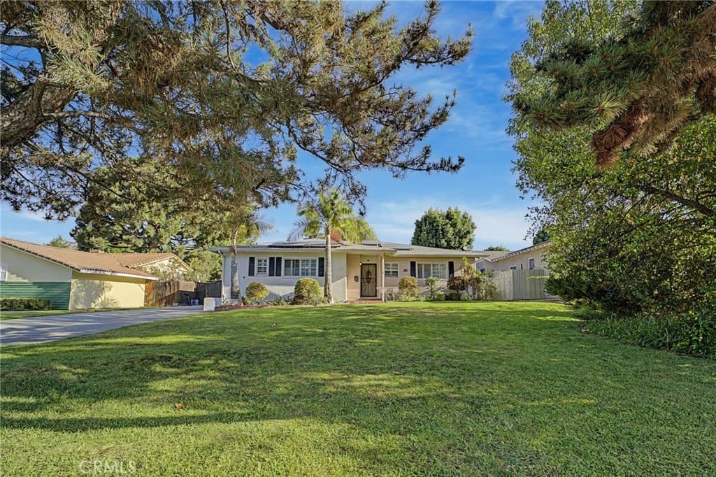 621 E Cypress Avenue