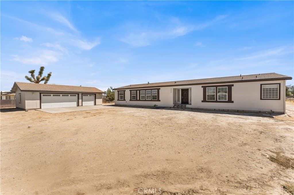 3236 E Avenue H2