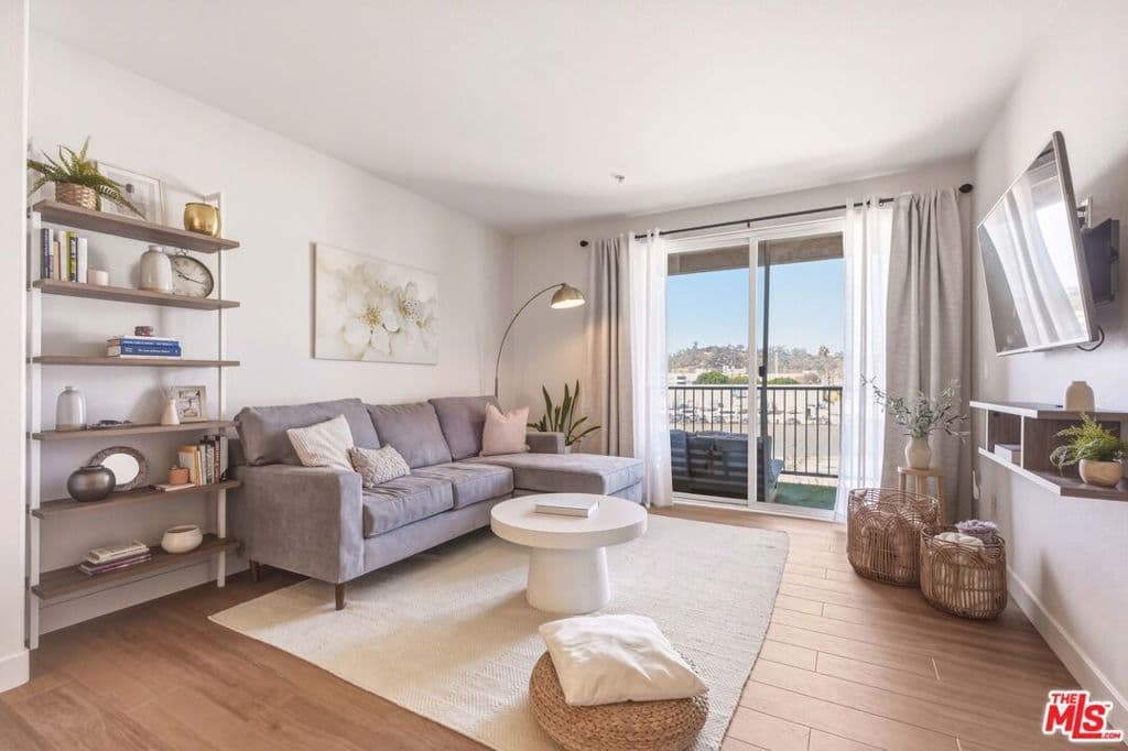 360 W Avenue 26 234