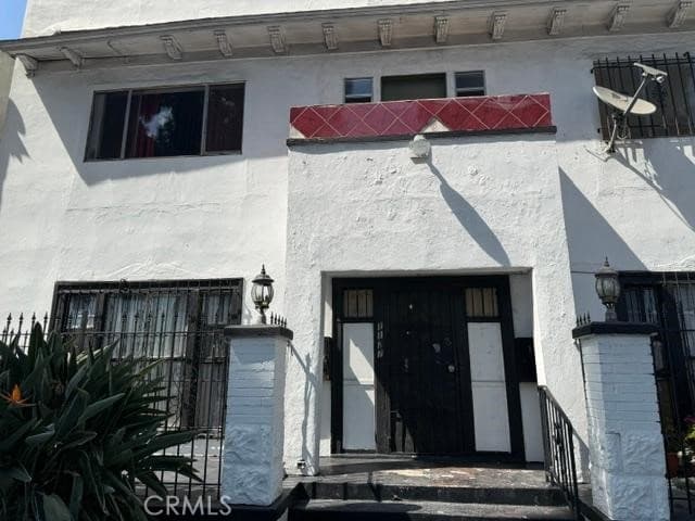 1127 W Martin Luther King Jr