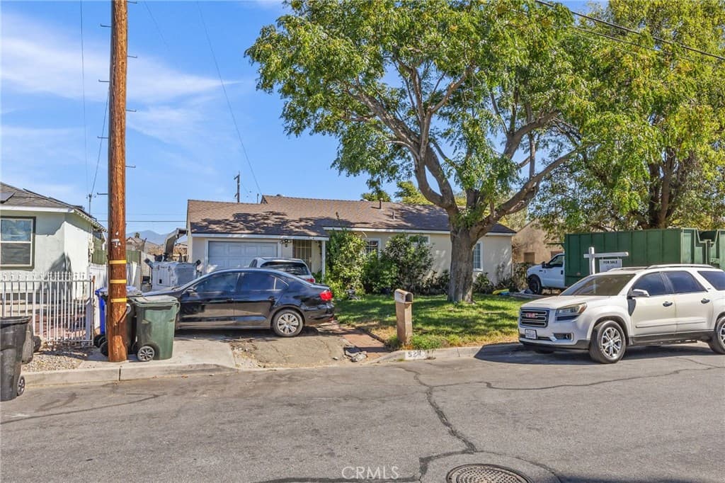 524 W Ramona