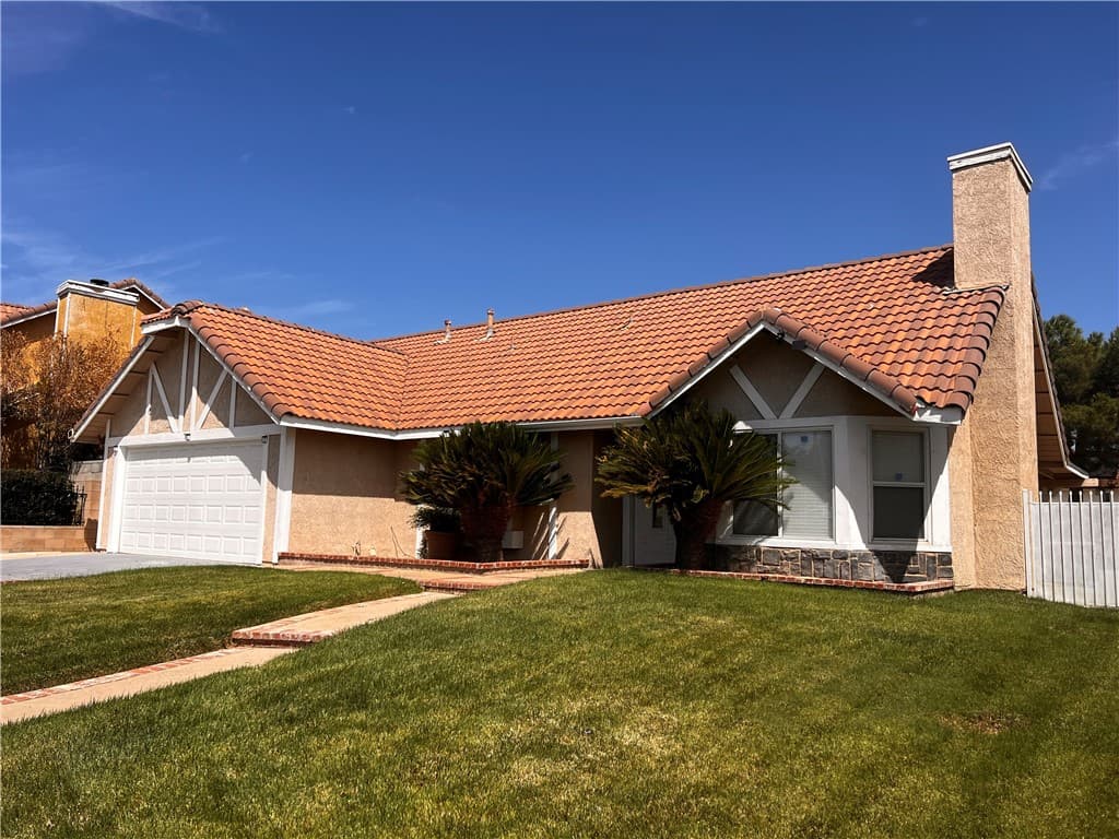 1825 Gable View Street