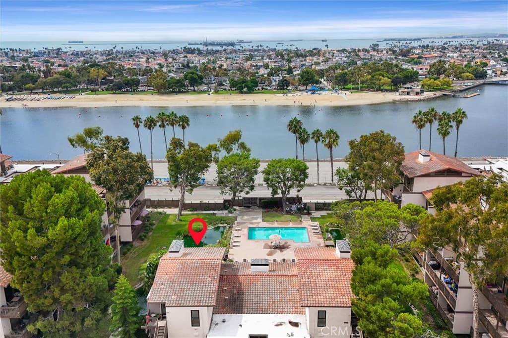 6326 Marina Pacifica Dr S