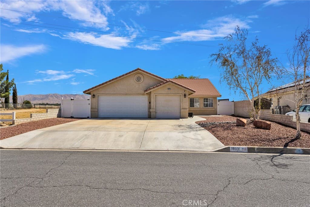 18601 Mountain Meadows