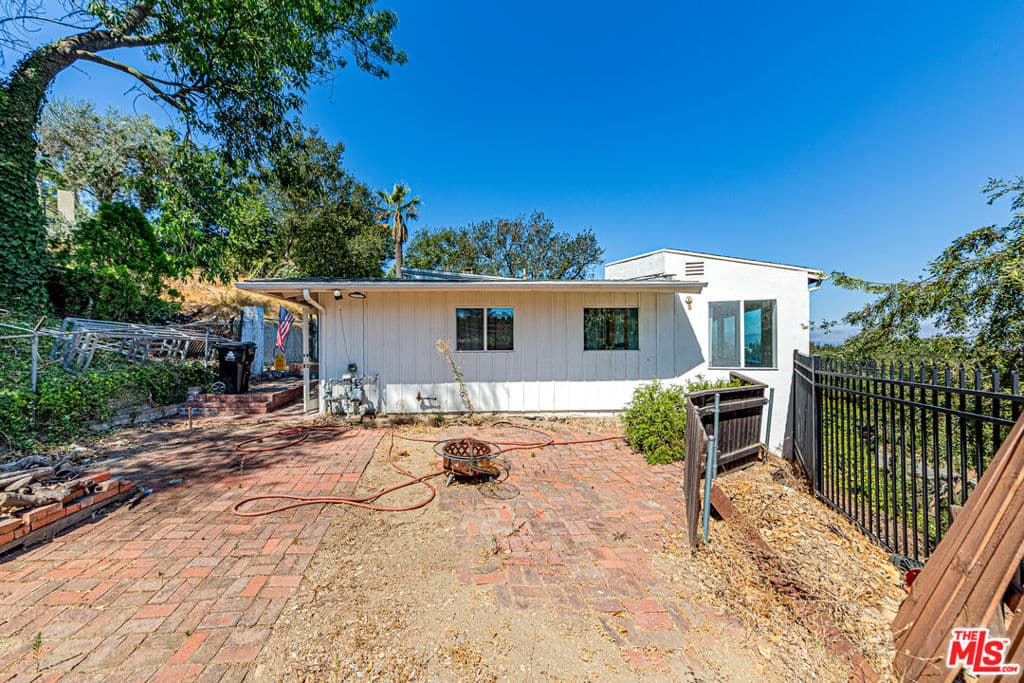 14301 Mulholland Drive