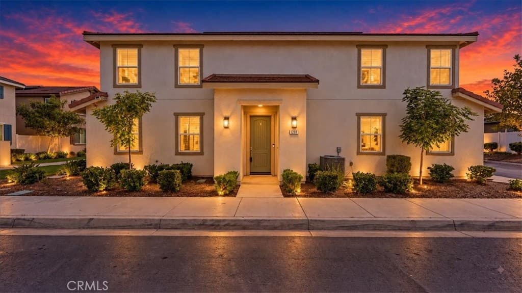 1201 Garnet Court