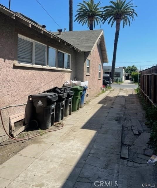 207 E 94th