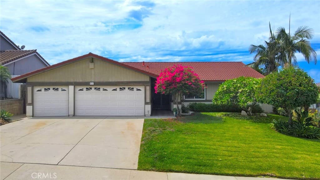 831 Redlen Avenue