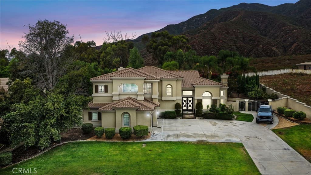 4954 Crestview Place