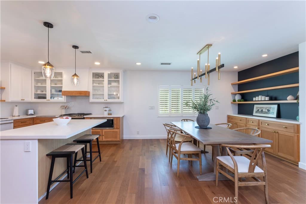 3732 Clark