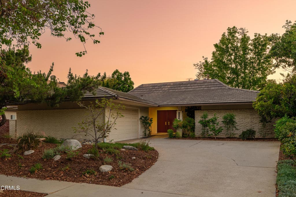 224 Starlight Crest Drive