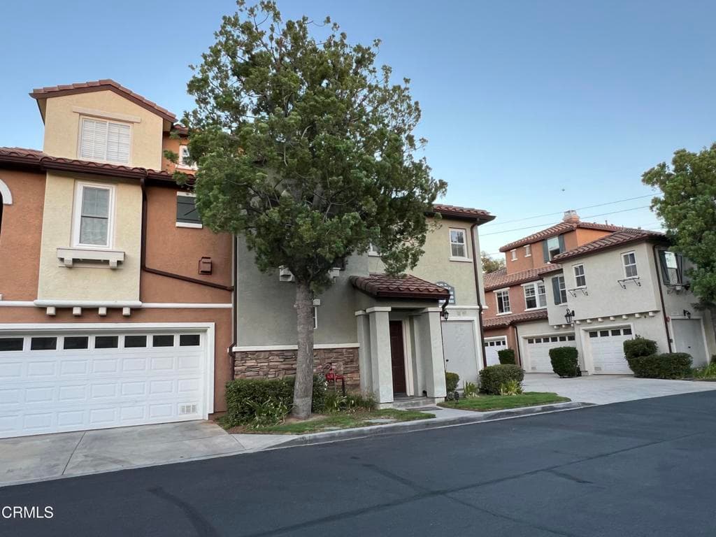 28258 Canterbury Court