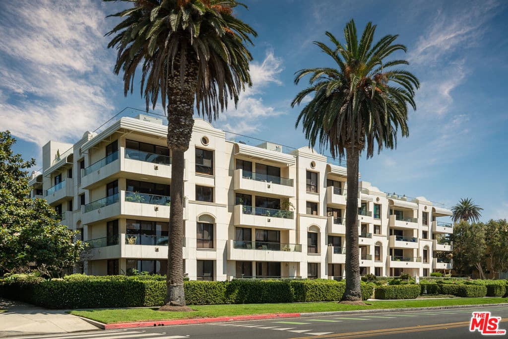 701 Ocean Avenue 301
