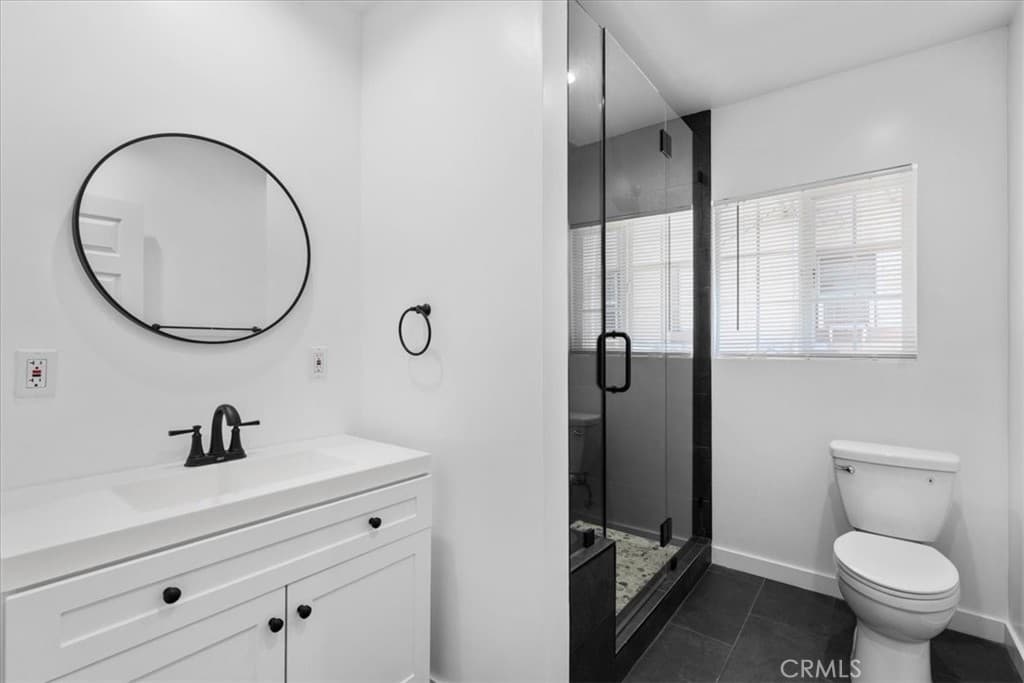 2640 Roseview