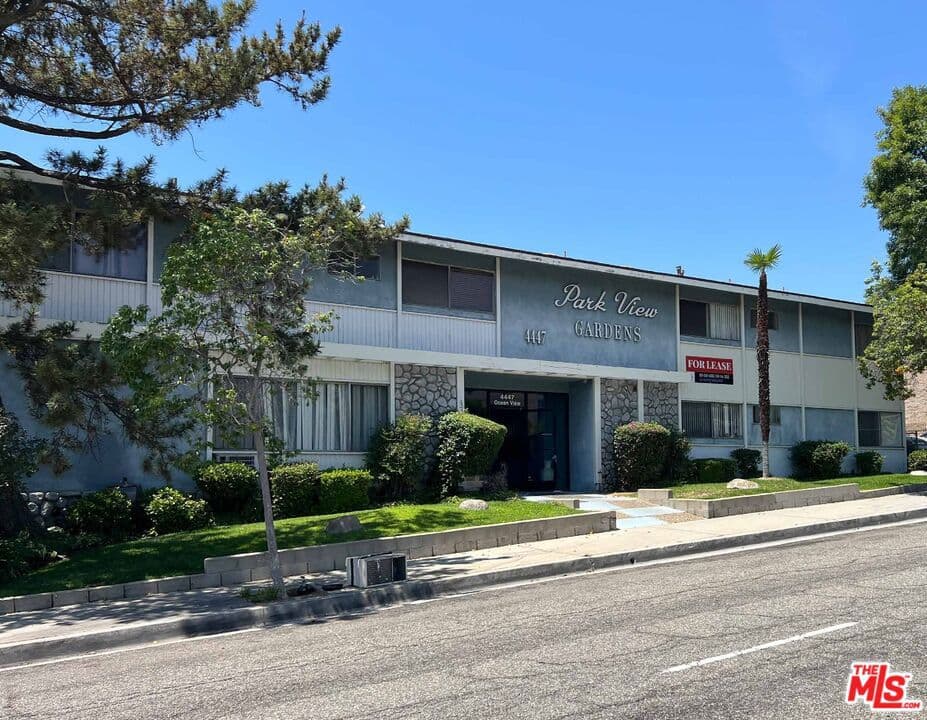 4447 Ocean View Boulevard