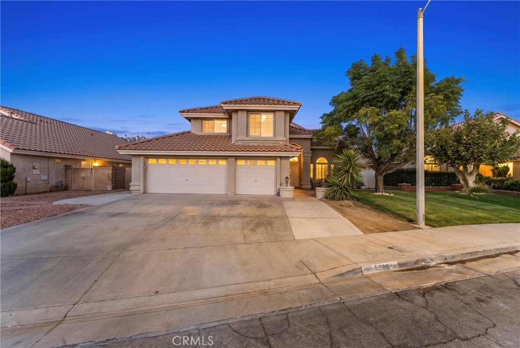 38706 La Mancha Court