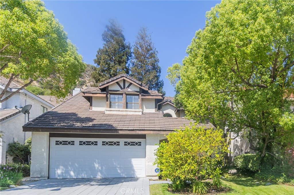 25355 Clarke