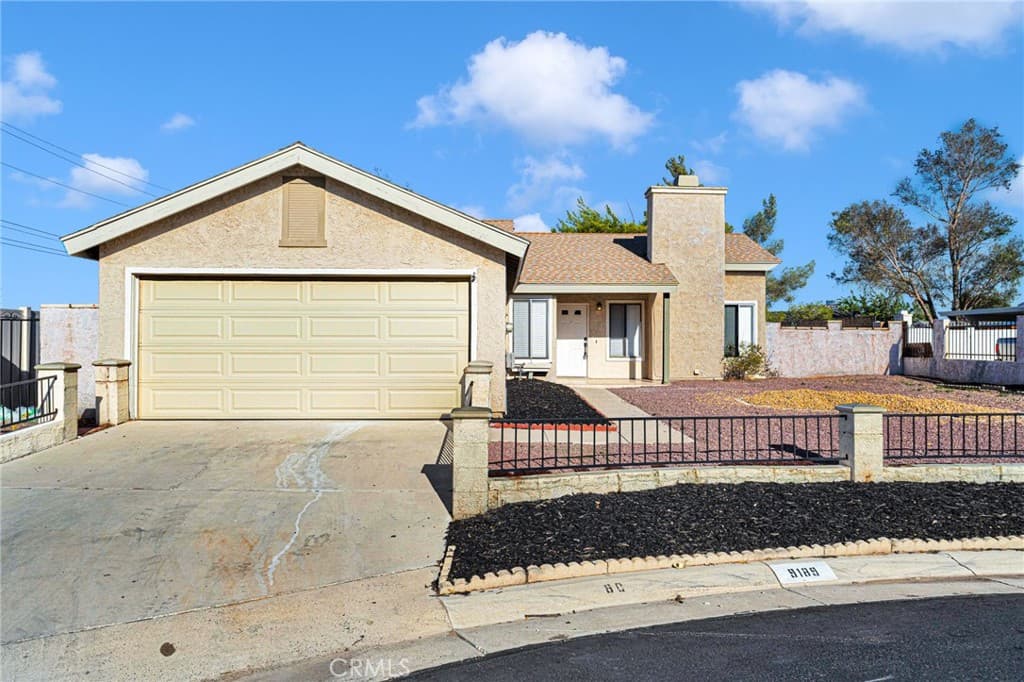 9189 Applewood
