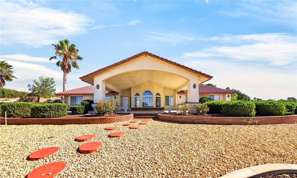 13573 Sunset Drive