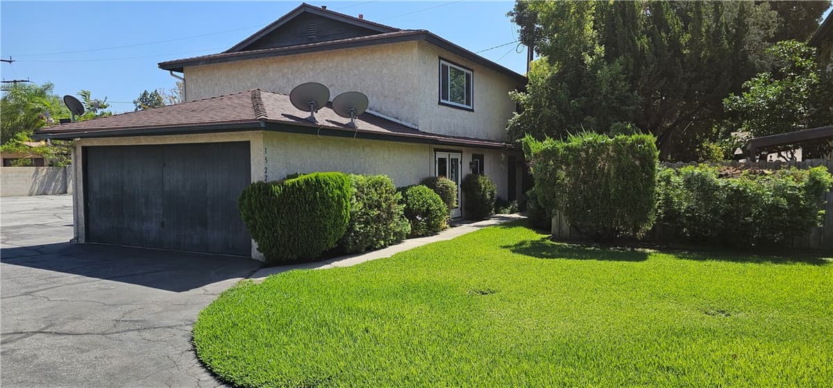 1522 Encino