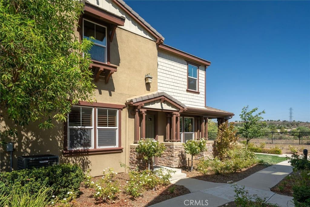 28600 Pietro Drive