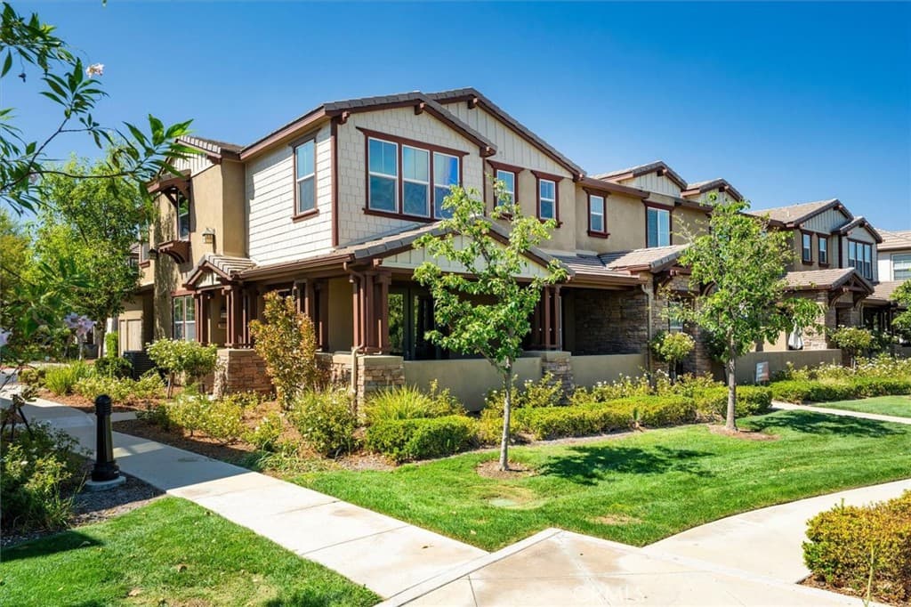 28600 Pietro Drive