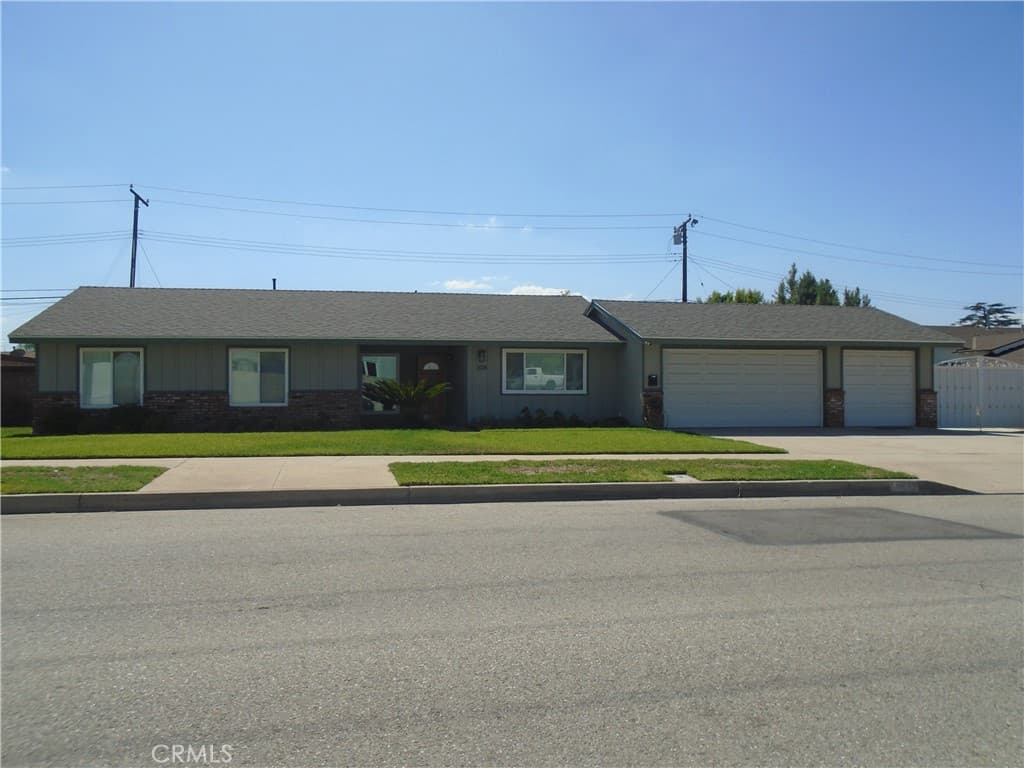 304 W Juanita Avenue