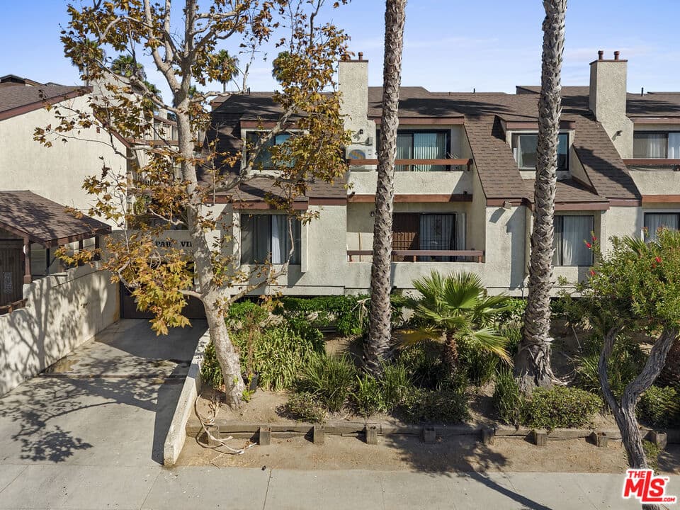 620 W Hyde Park Boulevard 103